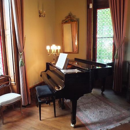 Chateau De Naze Vivy-Saumur Екстер'єр фото