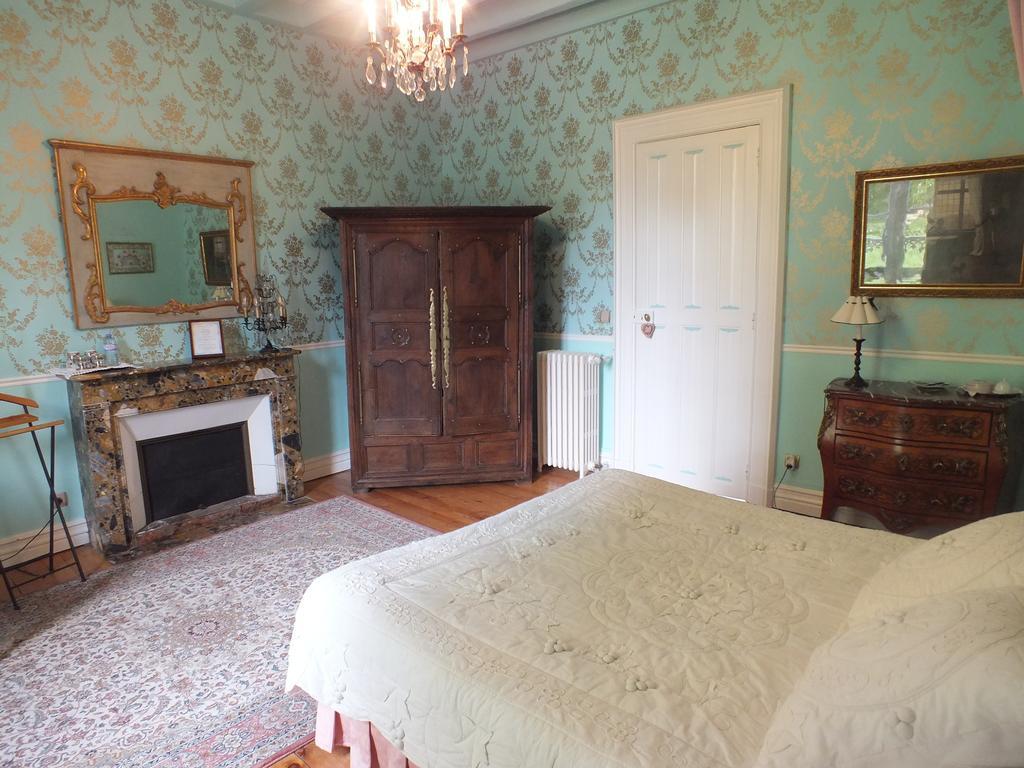 Chateau De Naze Vivy-Saumur Екстер'єр фото